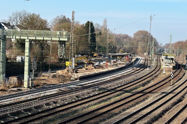 rx-sol_1200x781px_Bahnsteig